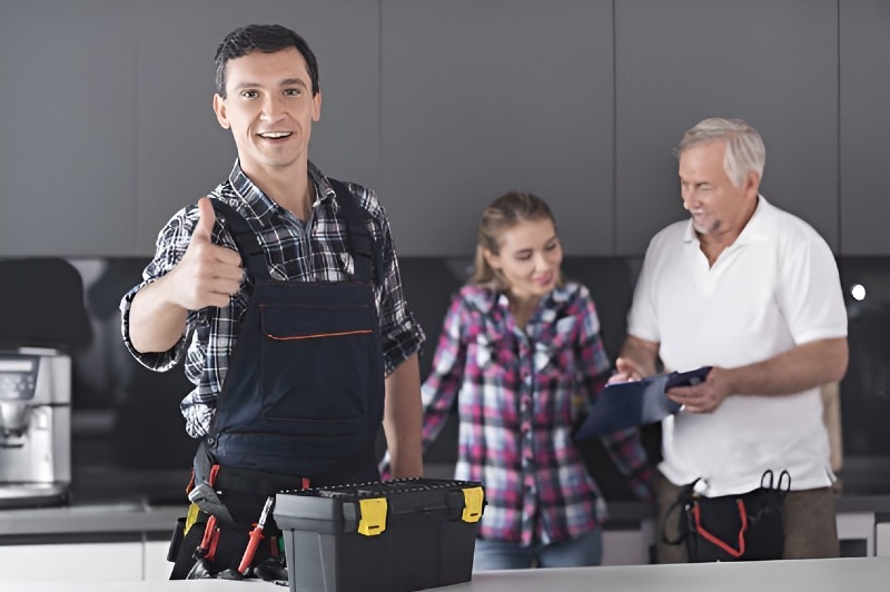 Buld-in Microwave Repair in Suwanee, GA: Storm-Related Problems, Warning Signs, and Smart Maintenance
